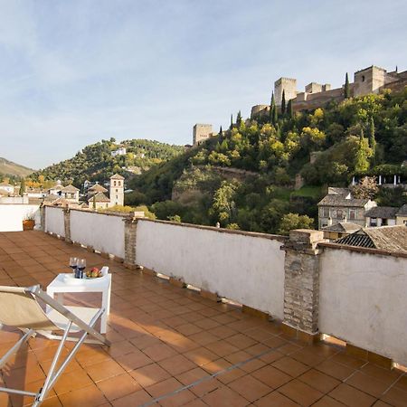 Magic Alhambra Retreat Apartment Granada Bagian luar foto