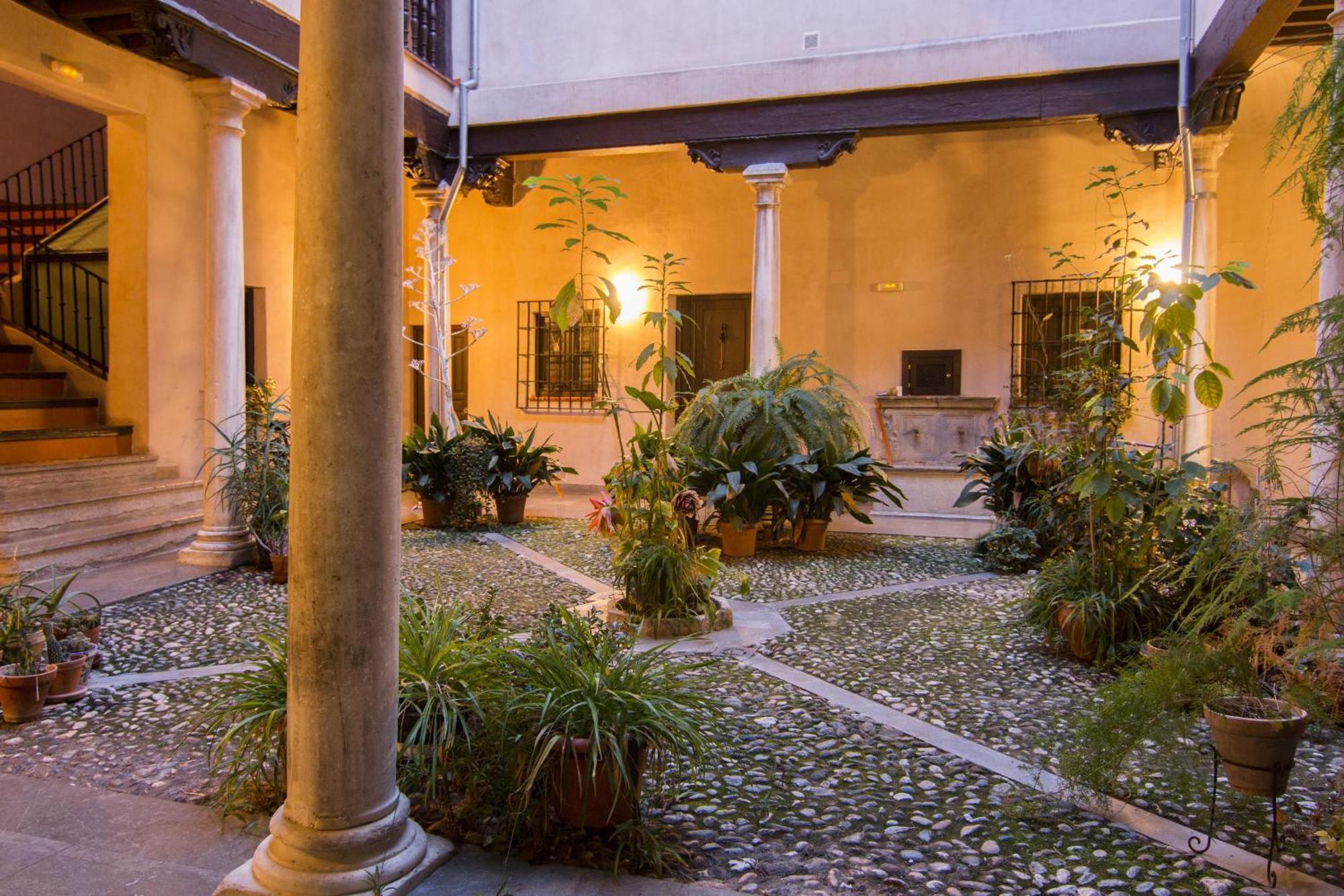 Magic Alhambra Retreat Apartment Granada Bagian luar foto